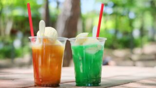 プラスチックカップ（使い捨てドリンク容器）完全ガイド！環境と利便性を両立させる選び方